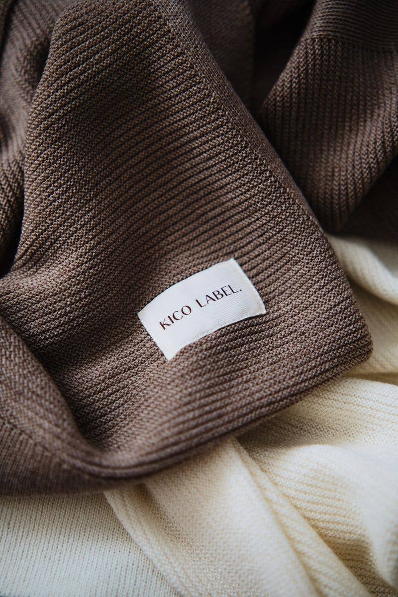 Wiegdeken - Knitted 100% Merinowol: Taupe 🫧