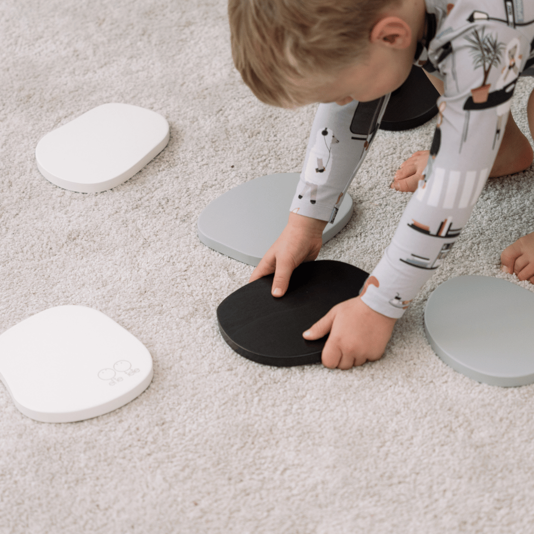 Tipi • Montessori Balans Stapstenen: Zwart en wit