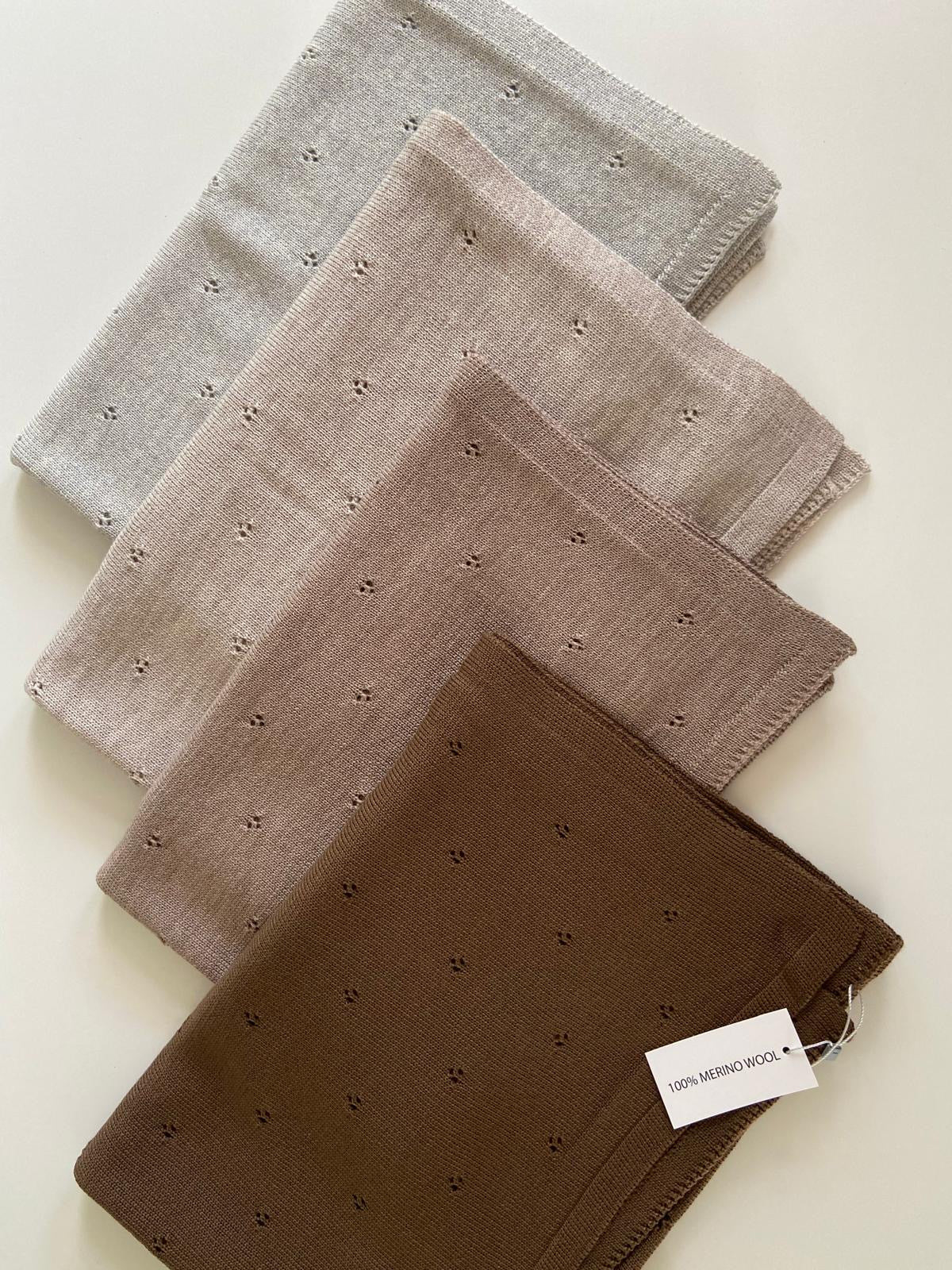 Babydeken Pointelle 100% Merinowol - Taupe 🫧