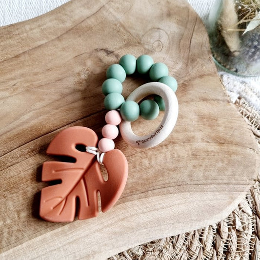Rammelaar / Bijtring Leaf - Cognac / Nude / Salie 🫧