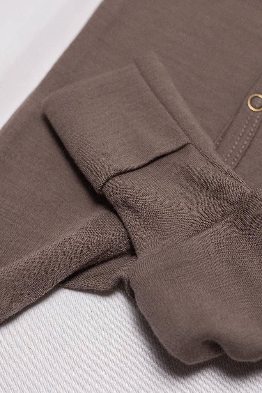 Wollen babypakje / playsuit 100% Merinowol - Walnut 50/ 56 🫧